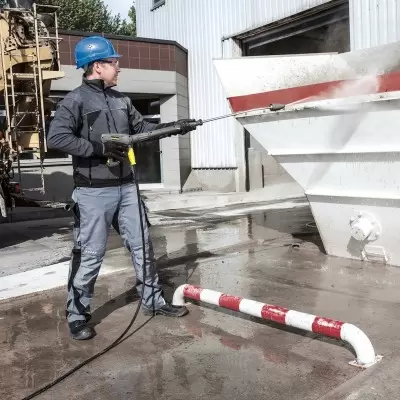 Limpieza de tuberías con limpiadoras de alta presión agua caliente Kärcher  