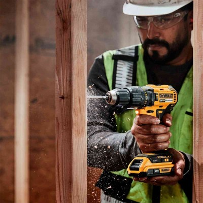 Taladro Percutor 1/2" 20V Brushless 65Nm 2 Bat 2.0 Ah + Set de 100 Pzs Dewalt DCD7781S2A-B2