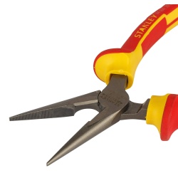 Alicate Punta y Corte 6 1/2" Aislado Stanley 84-006
