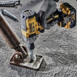 Llave de Impacto 1/2" 20V Brushless 812Nm Baretool Dewalt DCF891B