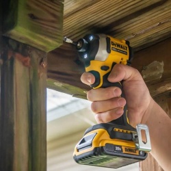 Atornillador de Impacto 1/4" Hex 20V Brushless 205Nm Baretool Dewalt DCF850B