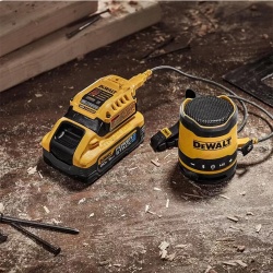 Mini Parlante Bluetooth 12V / 20V USB-C Dewalt DCR008