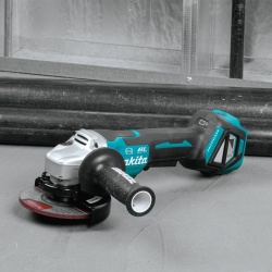 Amoladora Angular 5" 18V LXT BL Baretool Makita DGA518Z