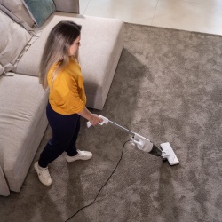 Aspiradora Vertical 1000W 2 en 1 HEPA Karcher VCL 1 Stick