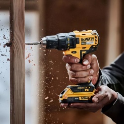 Taladro Atornillador 1/2" 20V Brushless Dewalt DCD7771D1-B2