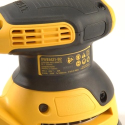 Lijadora Excéntrica 5" 275W + Taladro Percutor 1/2" 650W + Sierra Circular 7 1/4" 1500W Dewalt DWD024-K27