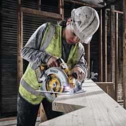 Sierra Circular 7 1/4" 20V Flexvolt Baretool Dewalt DCS573B