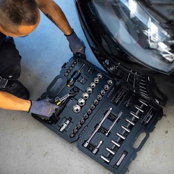 Juego de Herramientas 1/4" - 1/2" 72 Piezas Stanley STMT82831-LA