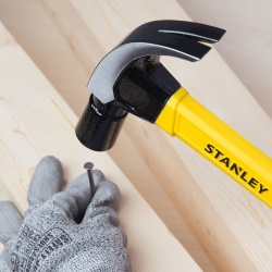 Martillo de Uña Curva 16 Oz Stanley STHT51391-40