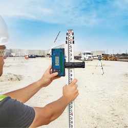 Nivel Láser 360° 18V Verde Bluetooth Bosch GRL 650 CHVG