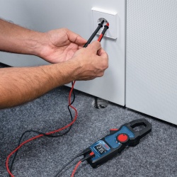 Pinza Amperimétrica con Gancho 600V Bosch GMC 600-15