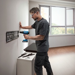 Taladro Percutor 1/2" 18V Brushless 2 Bat y Carg Bosch GSB 183-LI