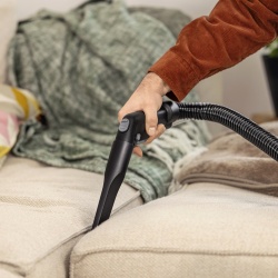 Limpiadora de Alfombra y Tapices 1000W Karcher SE 4