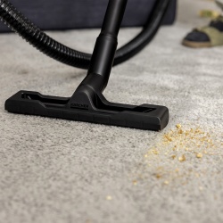 Limpiadora de Alfombra y Tapices 1000W Karcher SE 4