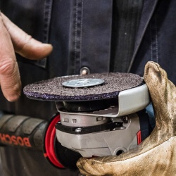 Disco de Vellón 4 1/2" x 7/8" Grueso para Metal y Acero Inoxidable Bosch 2608.624.133-000