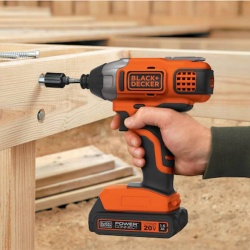 Atornillador de Impacto 1/4" Hex 20V Inc 1 Bat y Carg Black & Decker BDCI20C