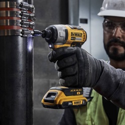 Rotomartillo Sds Plus DCH133B + Atorn de Impacto 1/4"DCF7871B 20V + 1 Bat y Carg Dewalt DCK260D1P1T-K7