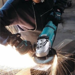 Amoladora Angular 7" 2600W 8500 Rpm Makita GA7040S01