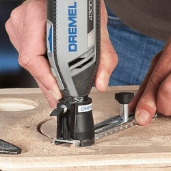 Guia de Corte Circular y Paralelo 678 Dremel 2615.067.8AF-000