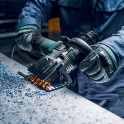 Biseladora Angular 1700W 12000 Rpm Metabo KFMV 17-15 F 601770500