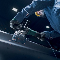 Biseladora Angular 1700W 12000 Rpm Metabo KFMV 17-15 F 601770500