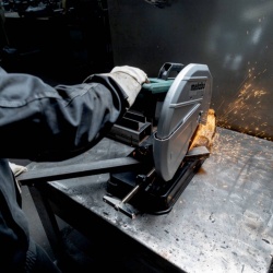 Tronzadora de Metales 14" 2300W 3700 Rpm Metabo CS 22-355 601786000