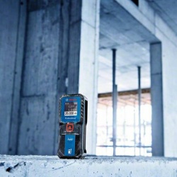 Nivel Láser Combinado Verde 15Mts GCL 2-15 G + Medidor Láser Luz Roja 30Mts GLM 30-23 0601.066.J00-002