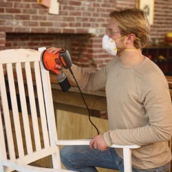 Lijadora Excentrica 5" 125mm 180W Black And Decker BDERO100-B2