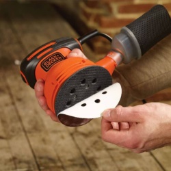 Lijadora Excentrica 5" 125mm 180W Black And Decker BDERO100-B2