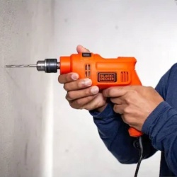 Taladro Percutor 550W 3/8" (10mm) 3000Rpm Black + Decker BED710550-B2